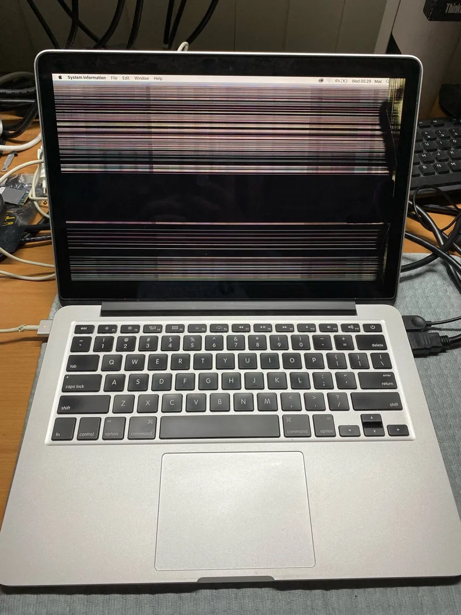 MacBook Pro 13 inch i7 16-1TB SSD - Image 1