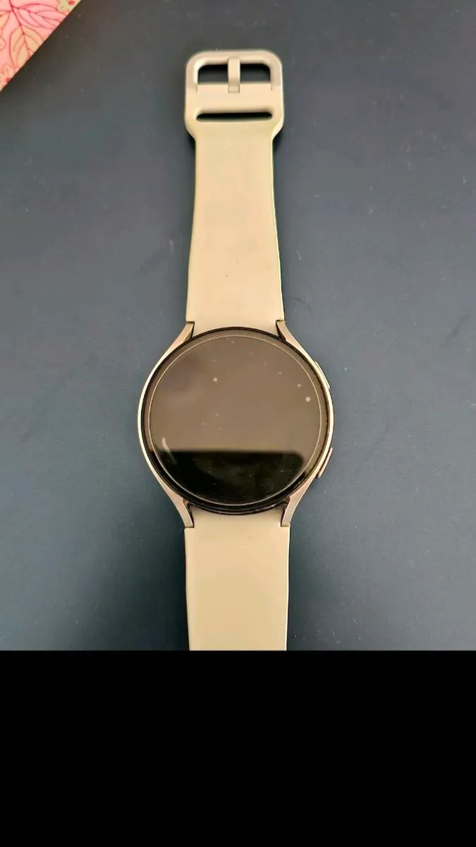 Samsung galaxy watch 6 44mm 4G LTE - Image 4