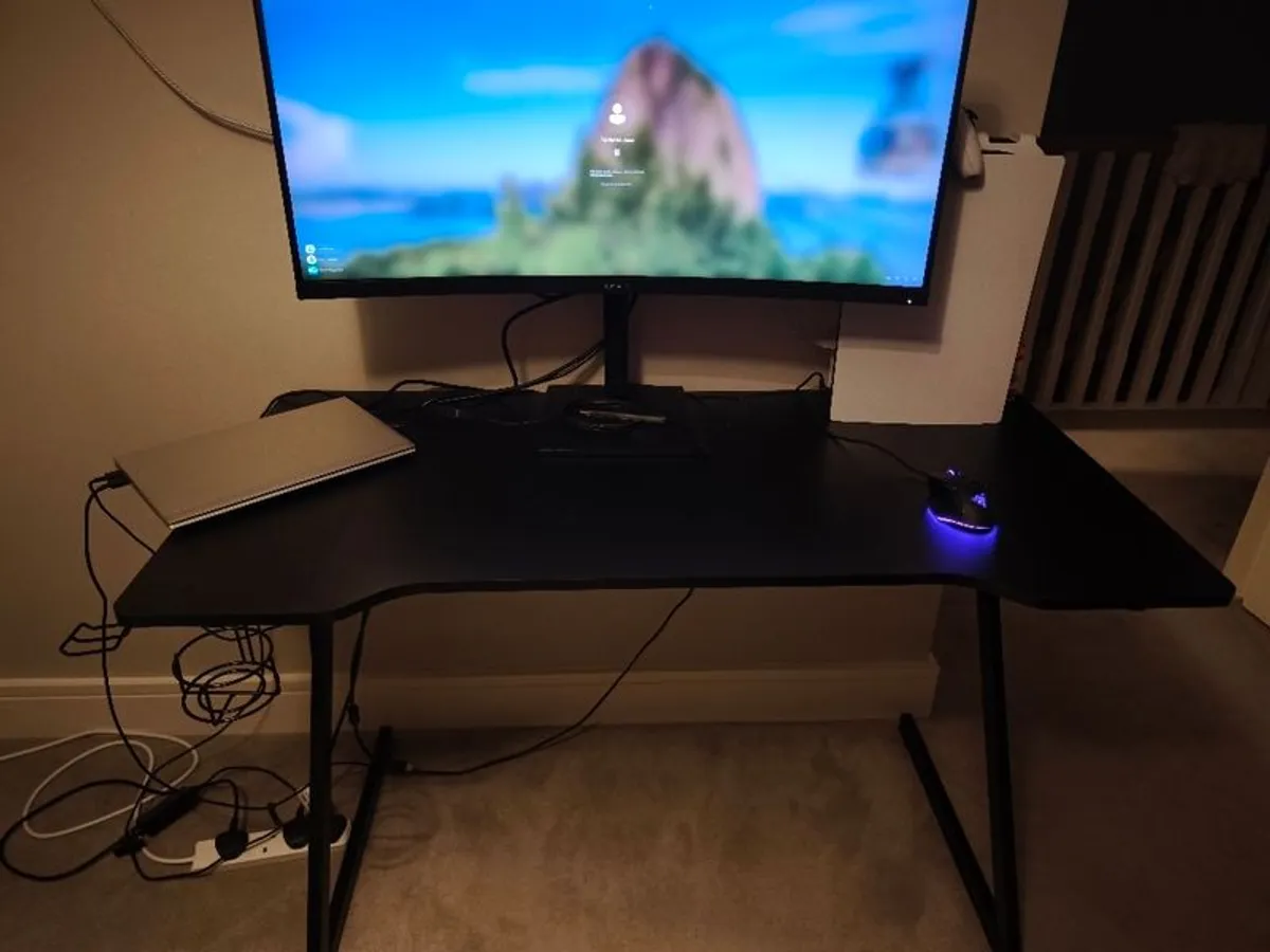 Gaming desk 60x120 - Image 1