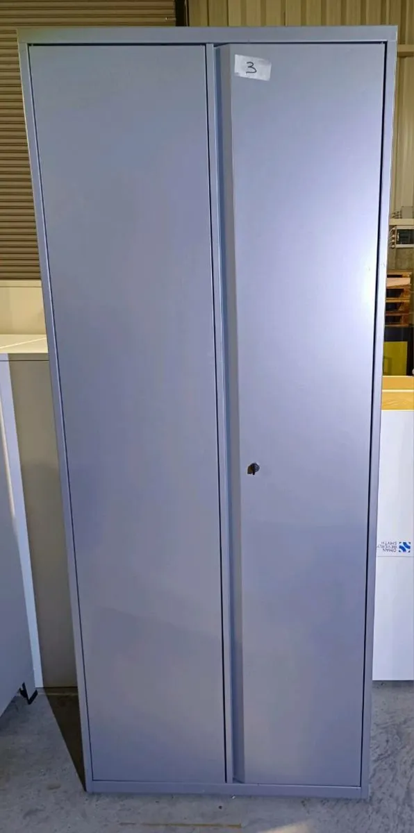 1.95m Tall Bisley Steel Two Door Filing Cabinet - Image 1