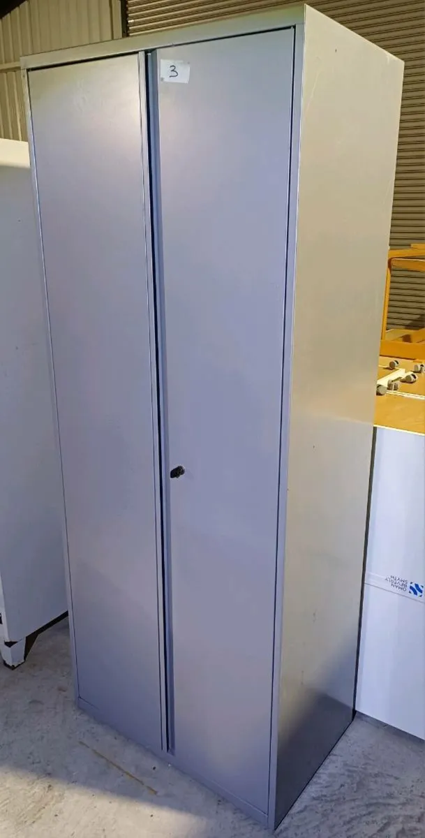 1.95m Tall Bisley Steel Two Door Filing Cabinet - Image 4