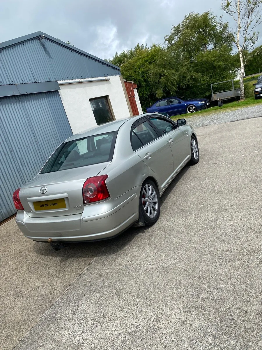 Toyota Avensis - Image 4