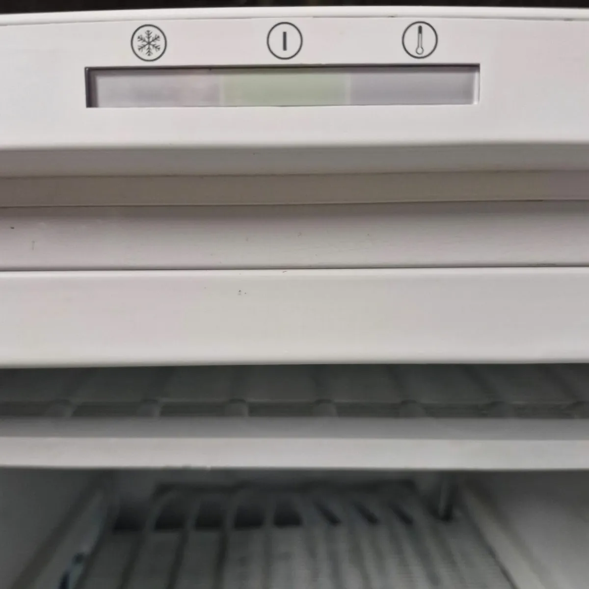 Beko - tall freezer - Image 4