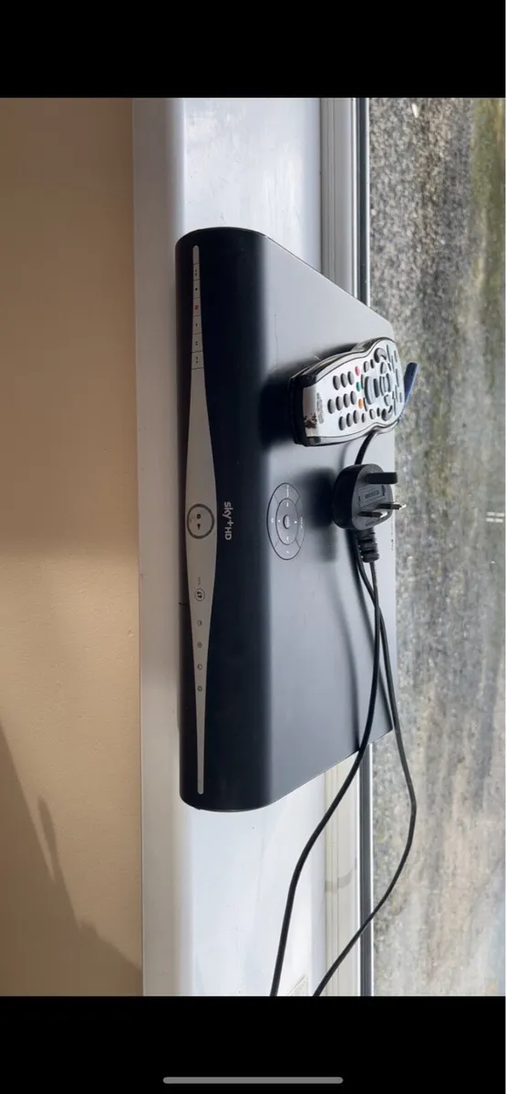 Sky + HD Box & Remote