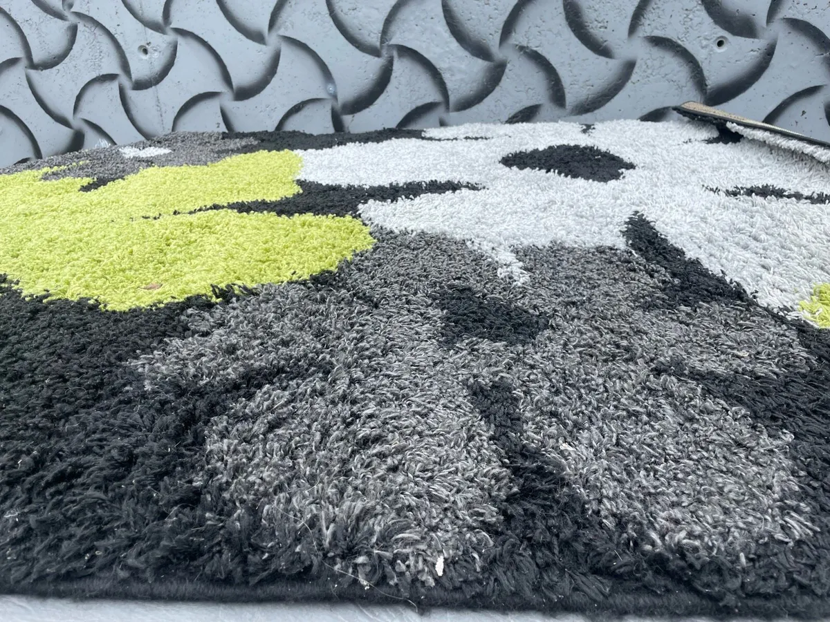 Large carpet - Image 2