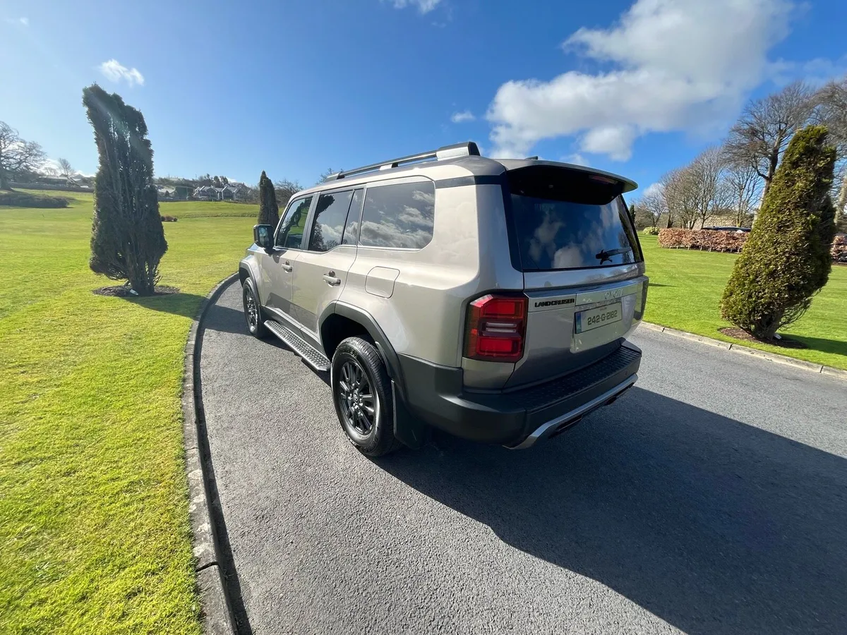 Toyota Land Cruiser 250 - Image 4