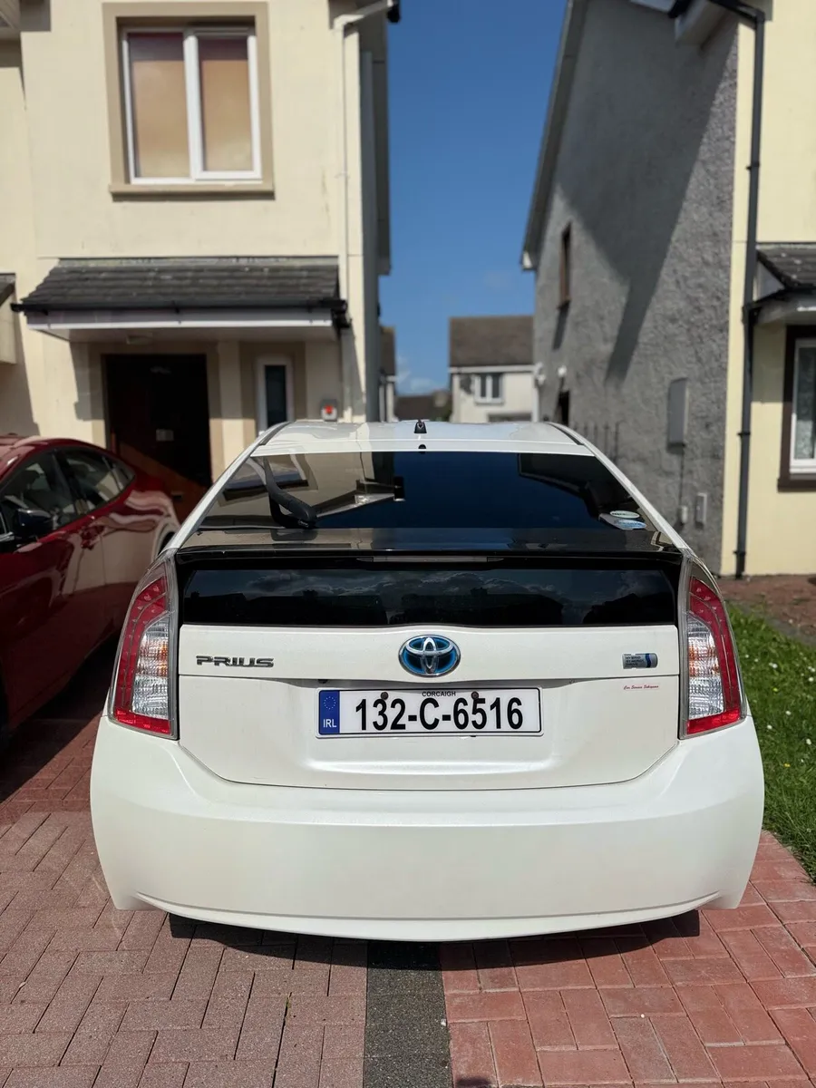 Toyota Prius 2013 Fresh Japanese Import - Image 2