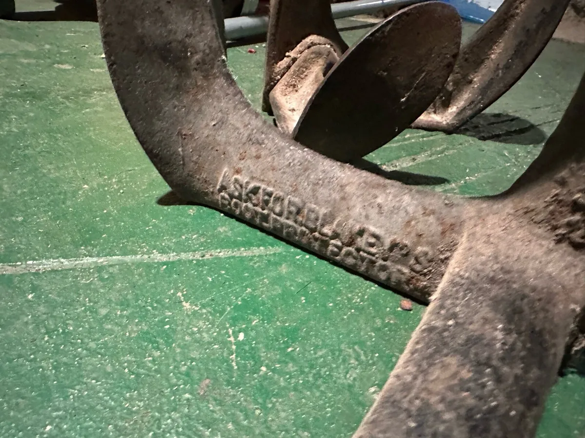 2x Antique Metal Cobbler’s Anvils - Image 3