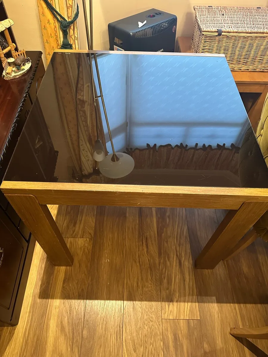 dining table - Image 1