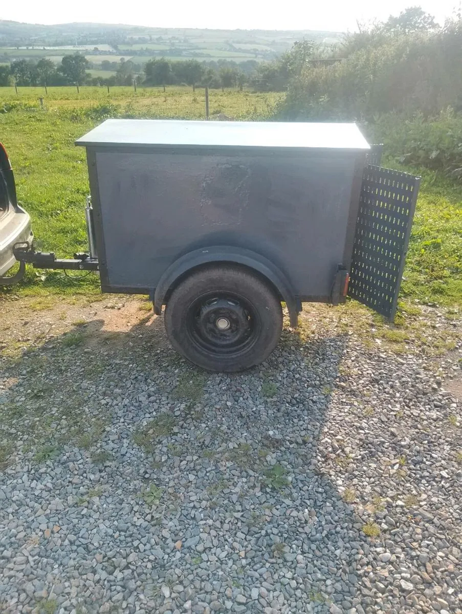 Small utility trailer - Image 2