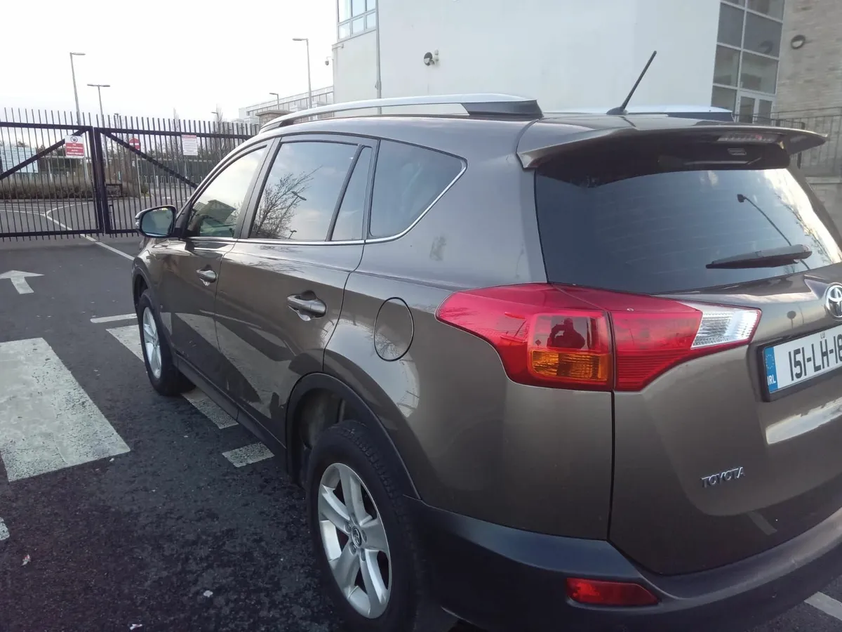 Toyota RAV4 2015 - Image 4