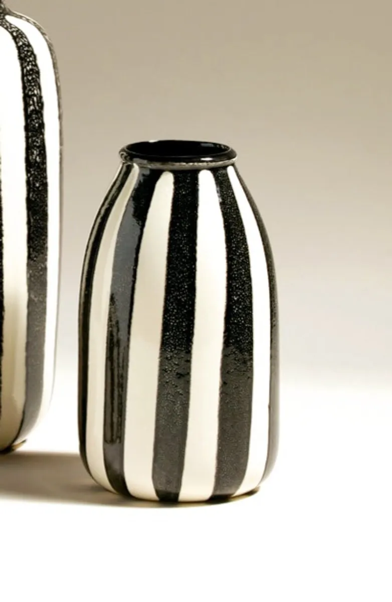 Brand New Portugal Ceramic Vase H24cm - Image 4