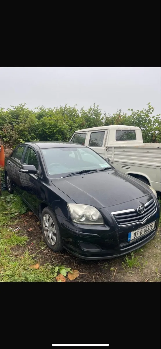 Toyota avensis breaking - Image 1
