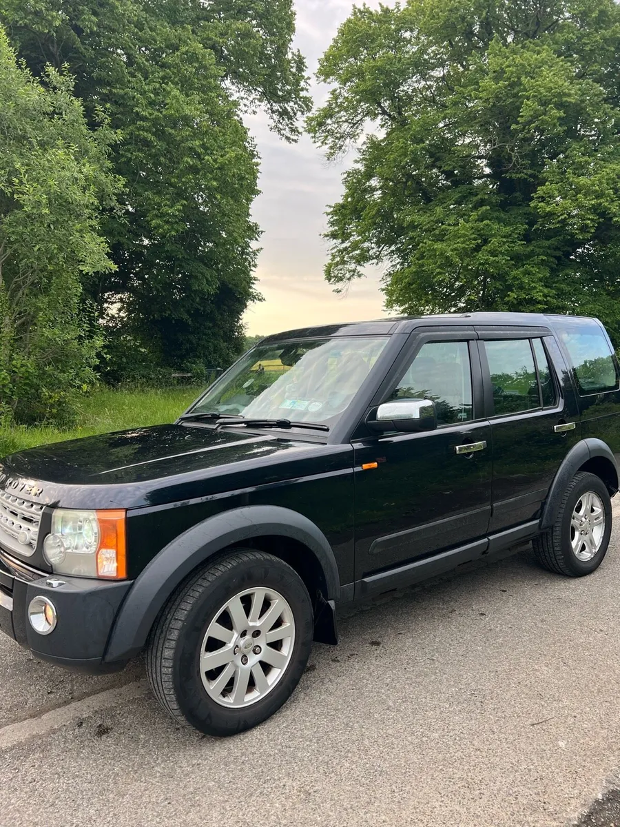 **Land Rover Discovery 2006** - Image 1