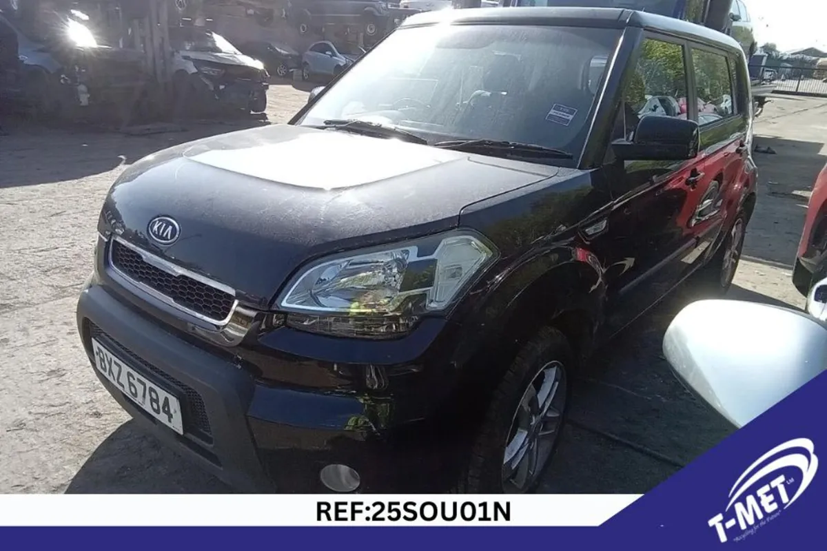 2011 KIA SOUL BREAKING FOR PARTS - Image 1