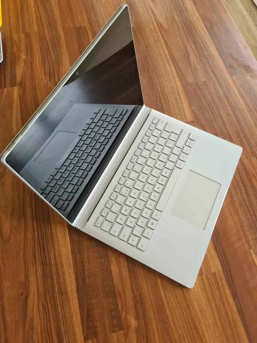 Surface Book 2 (NVidia) - Image 1