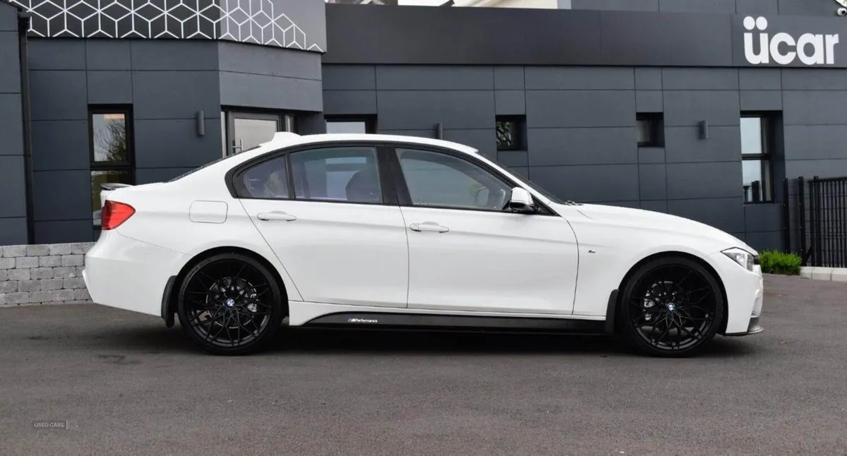 BMW 3 Series 2.0 318d M Sport Saloon - Image 4