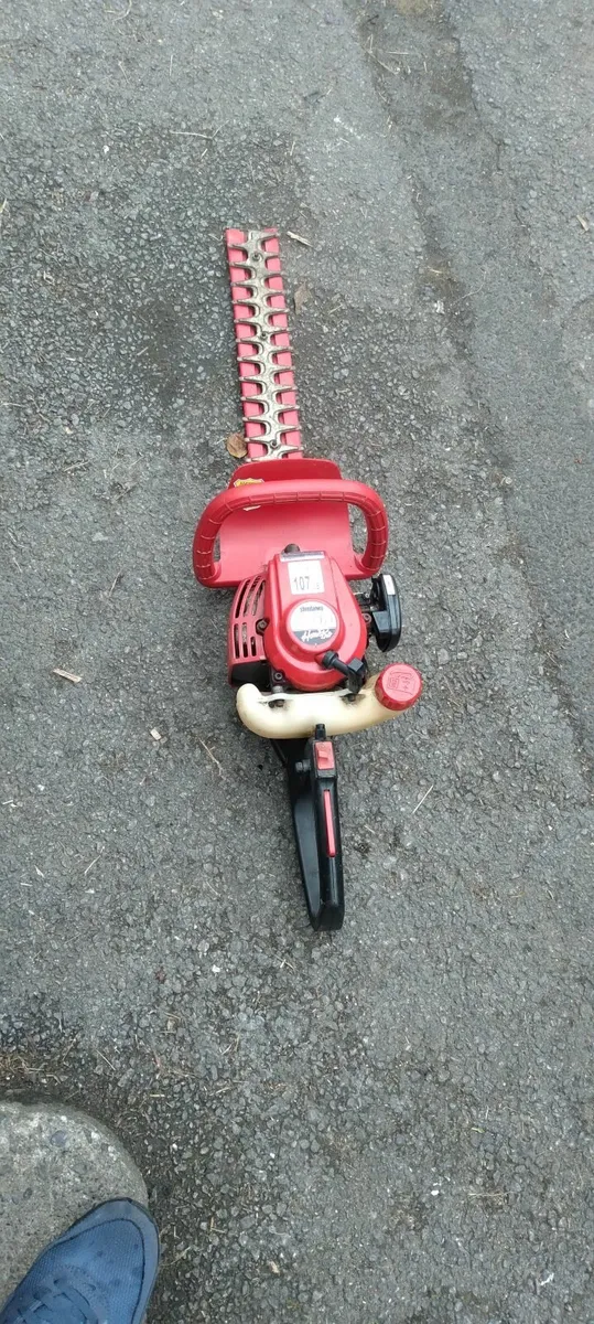 3 shindaiwa 22Dh running very well priced - Image 2