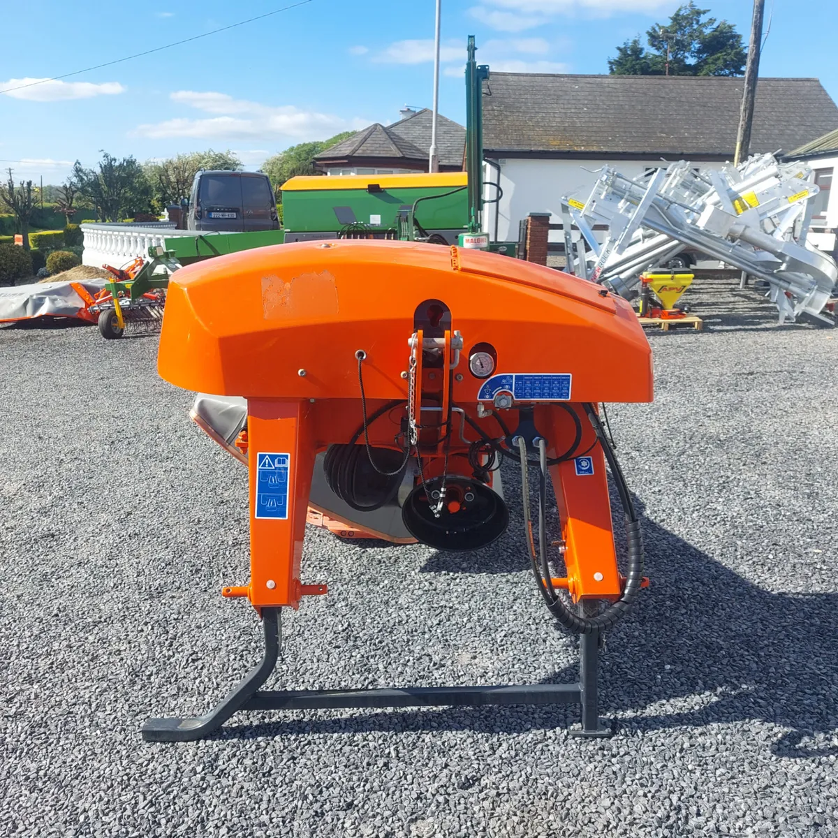 Kuhn GMD 3511 Disc Mower - Image 4