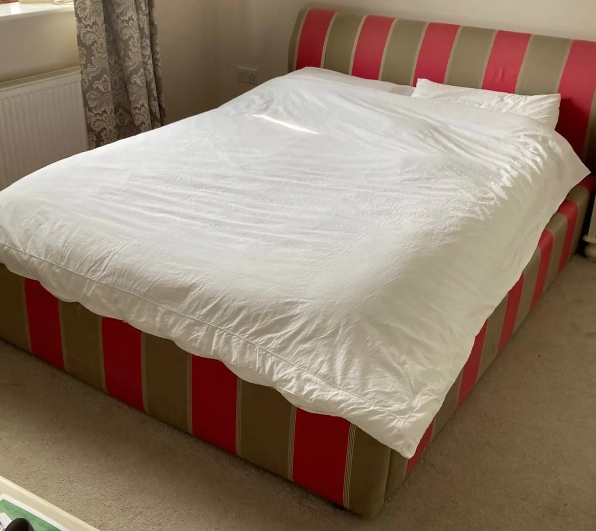 King size bed