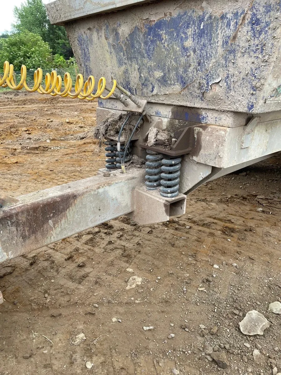 Dump trailer - Image 4