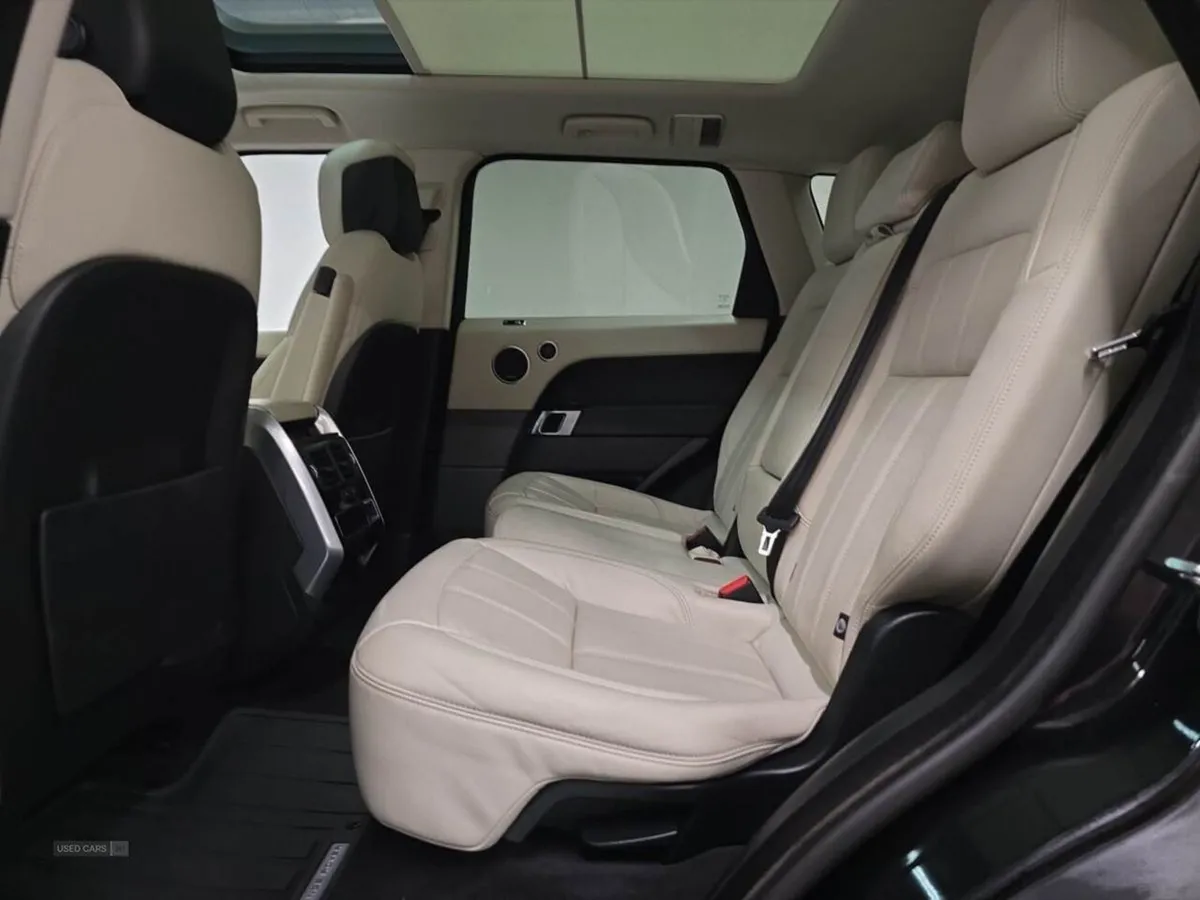 Land Rover Range Rover Sport 3.0 D300 HSE Dynamic - Image 4