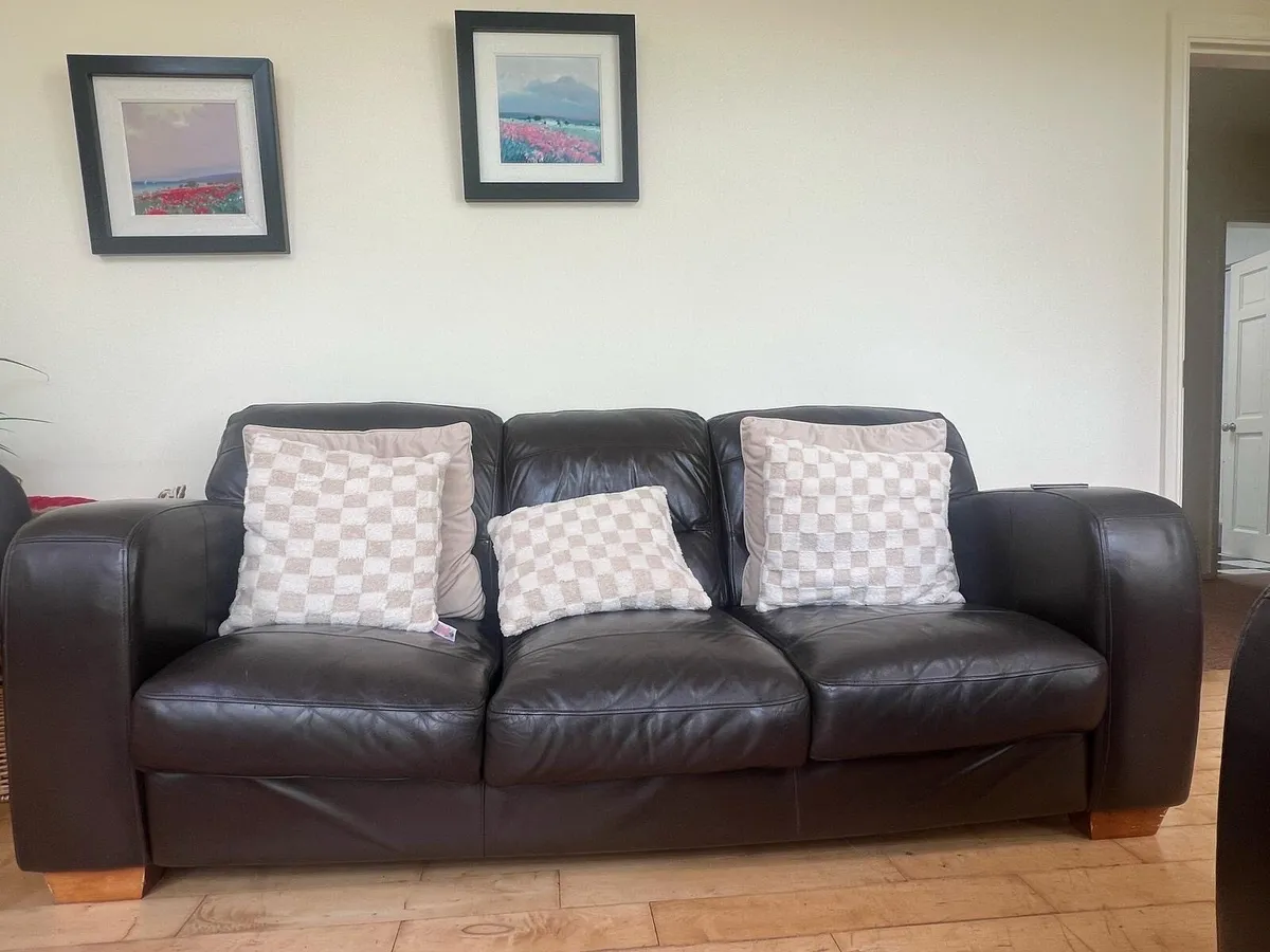 Couch - Image 1