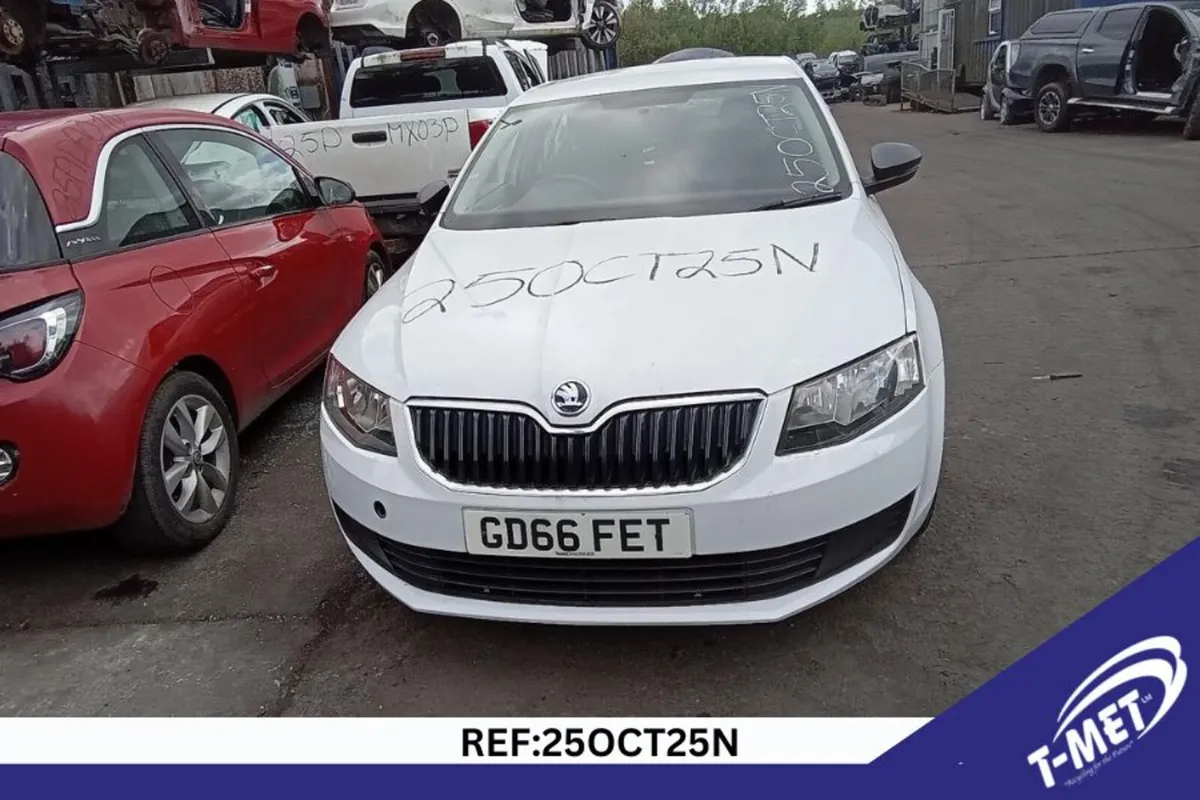 2016 SKODA OCTAVIA BREAKING FOR PARTS - Image 2