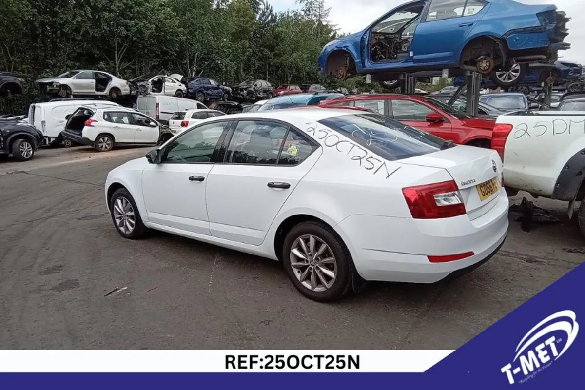 2016 SKODA OCTAVIA BREAKING FOR PARTS - Image 4