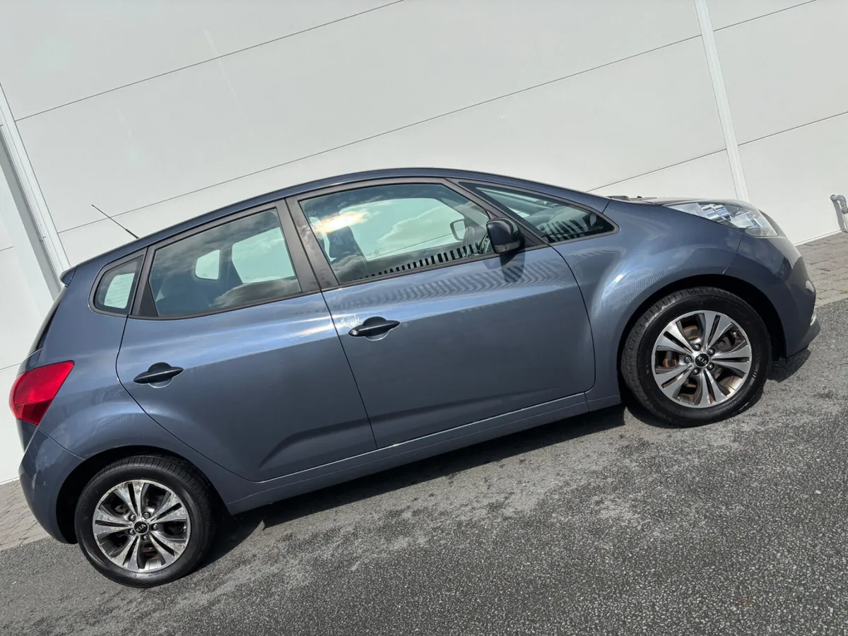2015 KIA VENGA 1.4i ELITE AUTOMATIC - Image 4