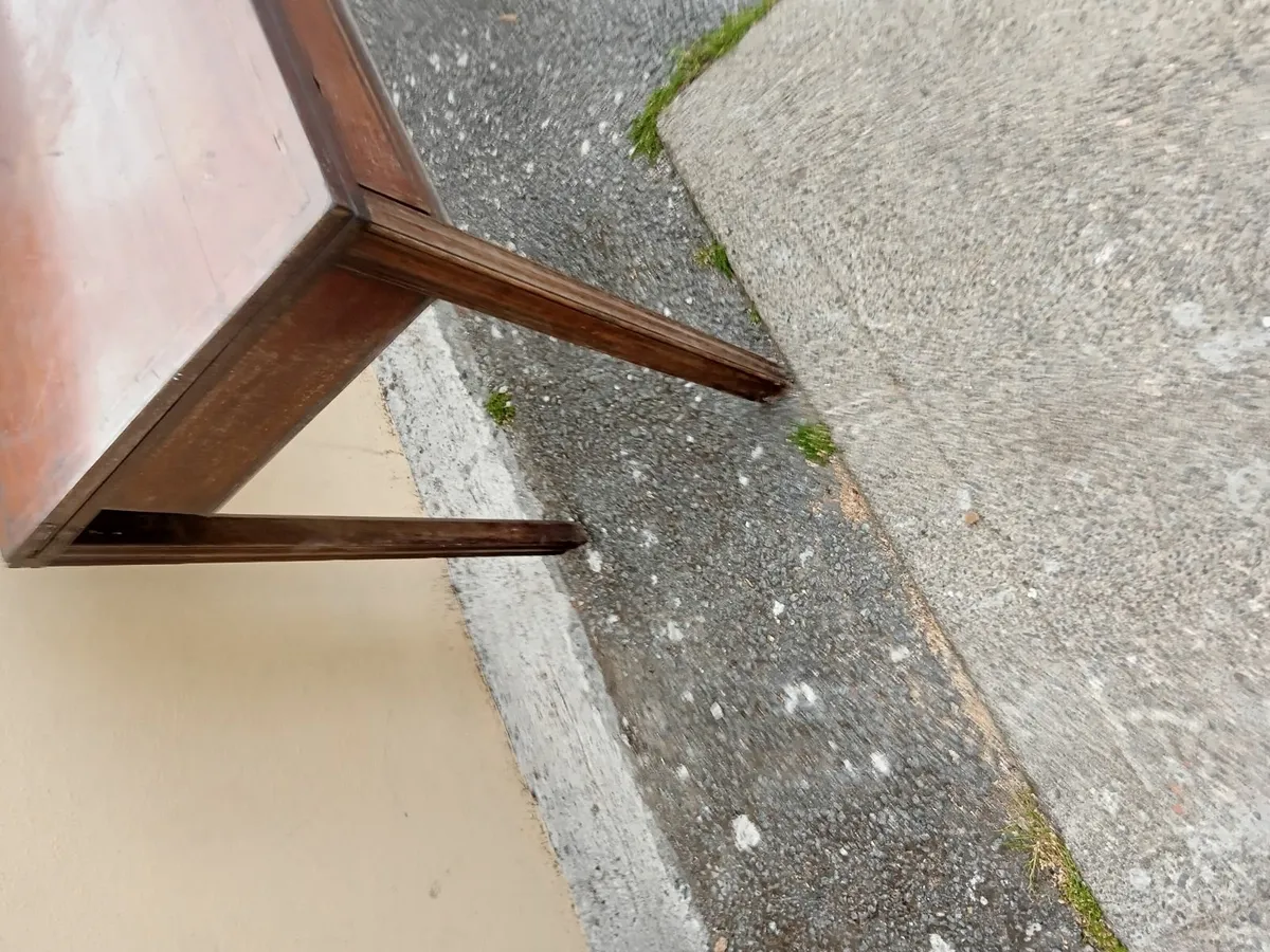 Old card table - Image 2