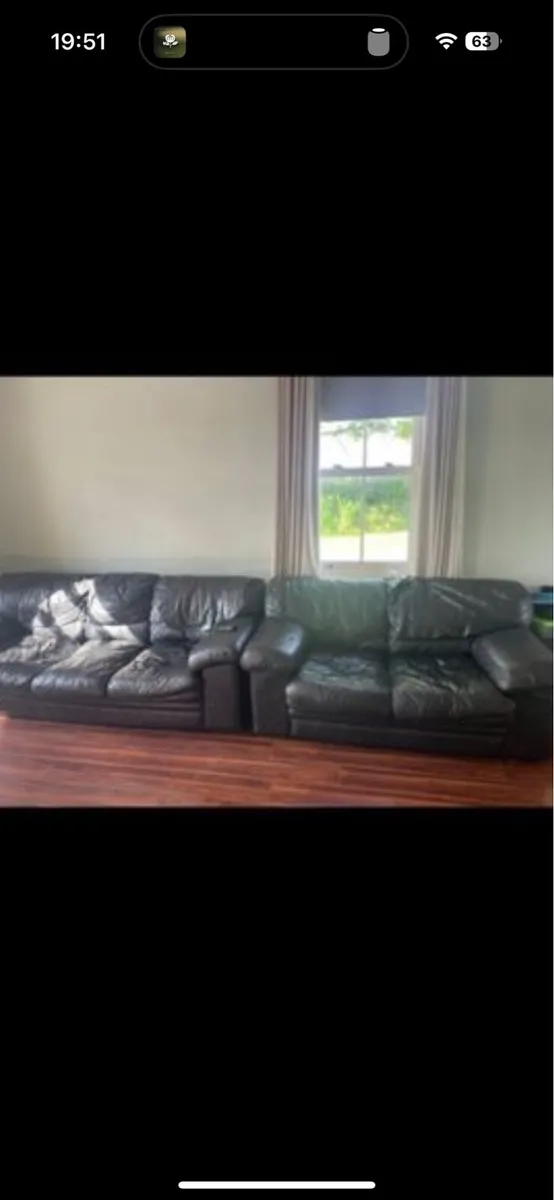 Black leather couches - Image 2