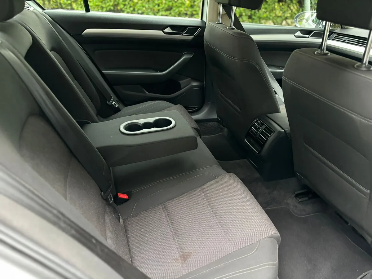 Wolkawagen Passat 2015 bluemotion - Image 4