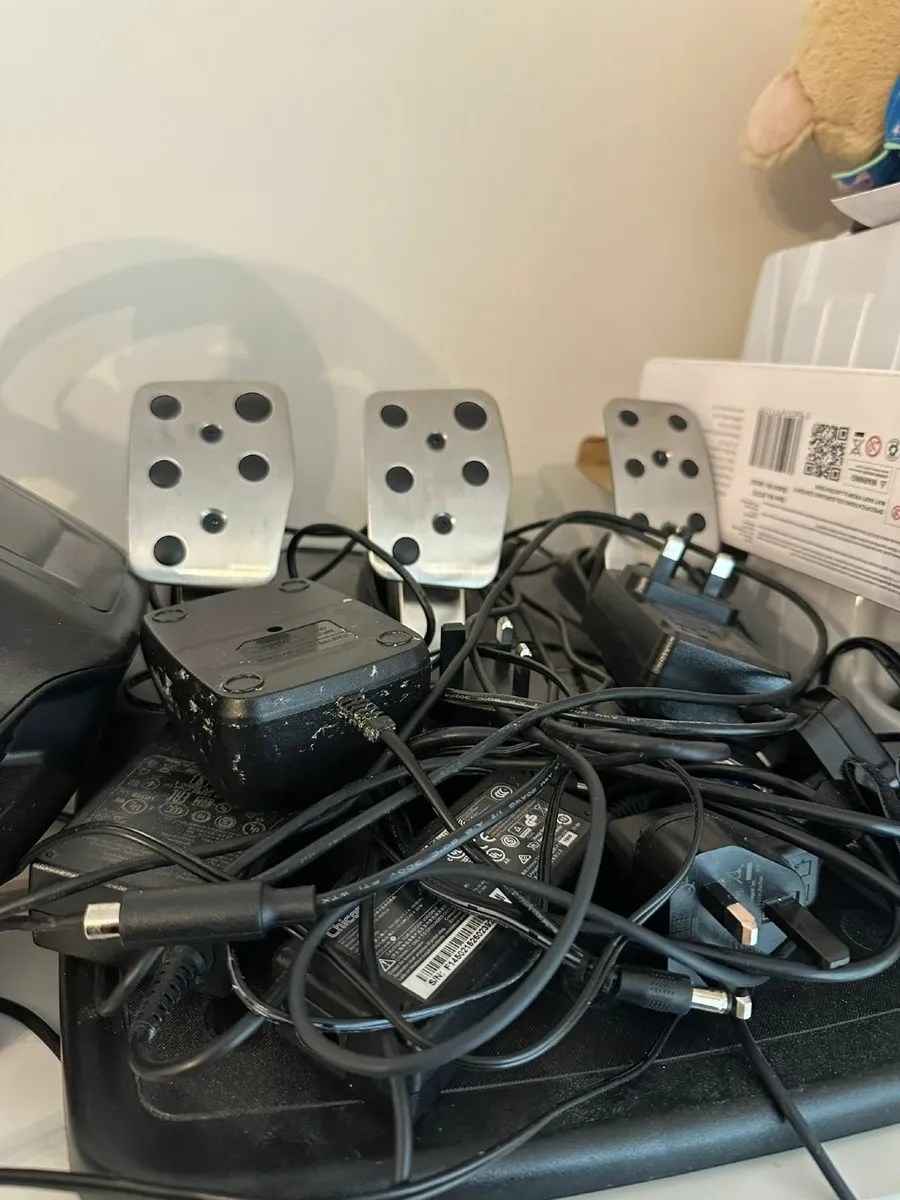 XBOX One S and Steering Wheel/Pedals - Image 2