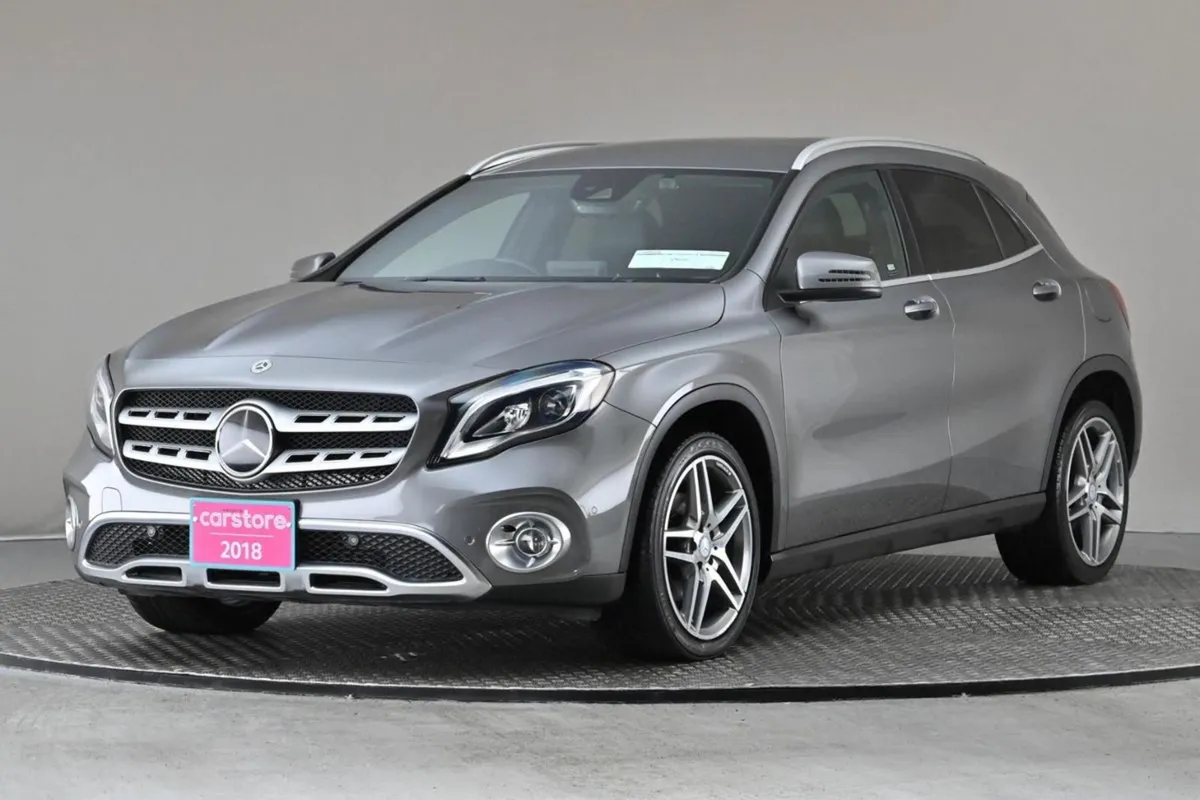 Mercedes-Benz GLA Class GLA 180  full Leather 18 - Image 3