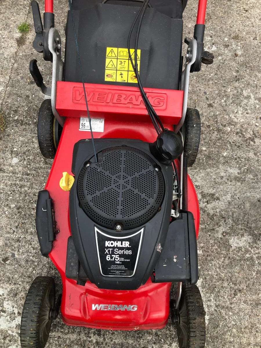 self drive lawnmower with Warranty €250 - Image 3