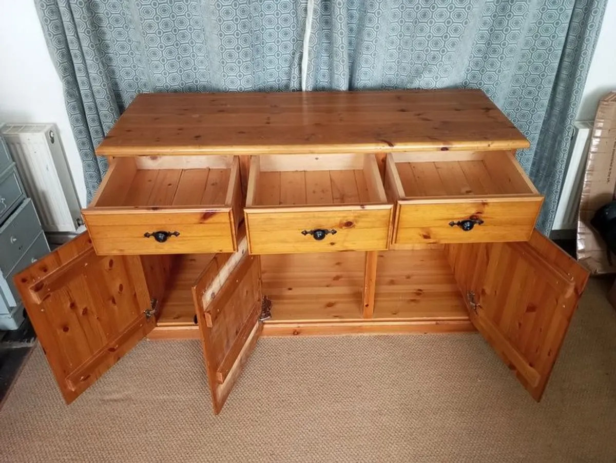 Solid pine sideboard - Image 2