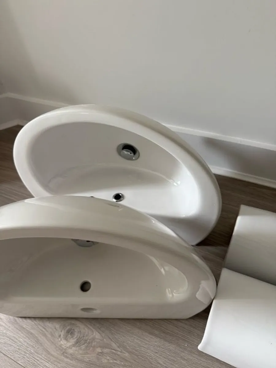 Two brand new sinks 55cm - Image 1