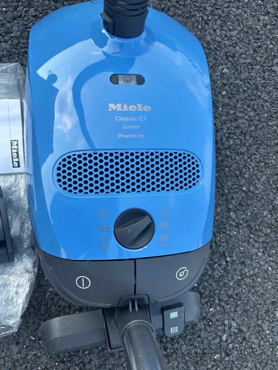 Miele C-1 - Image 1
