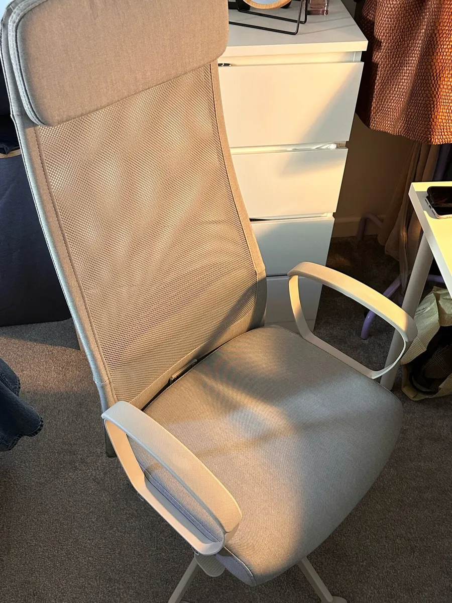 Markus Chair - Image 2