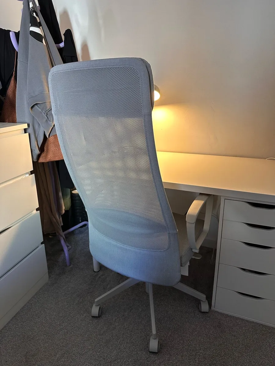 Markus Chair - Image 3