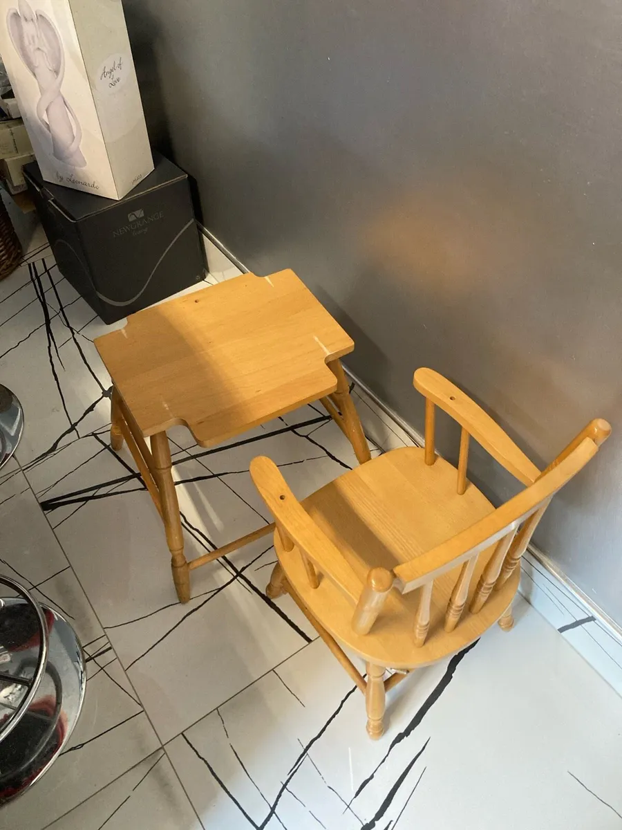 Child’s high chair - Image 3