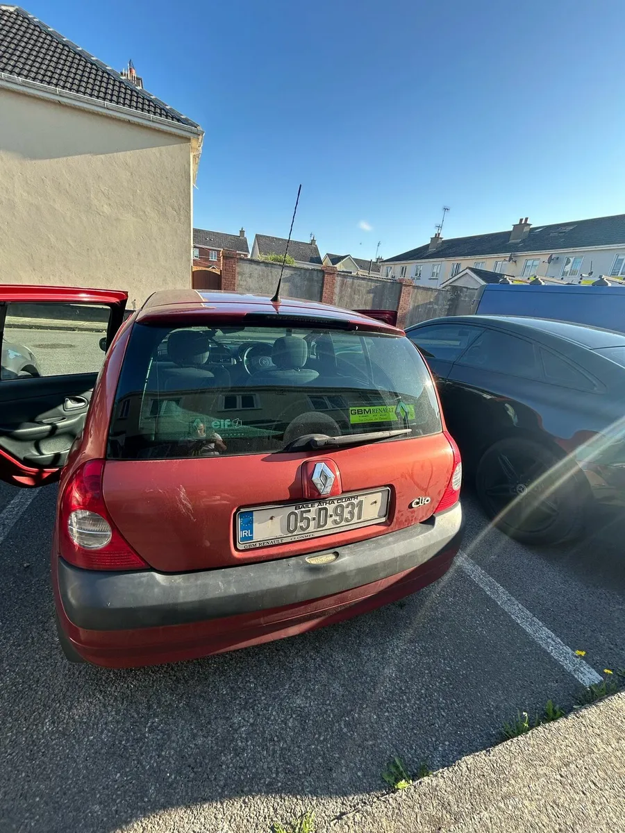*Renault Clio * - Image 2