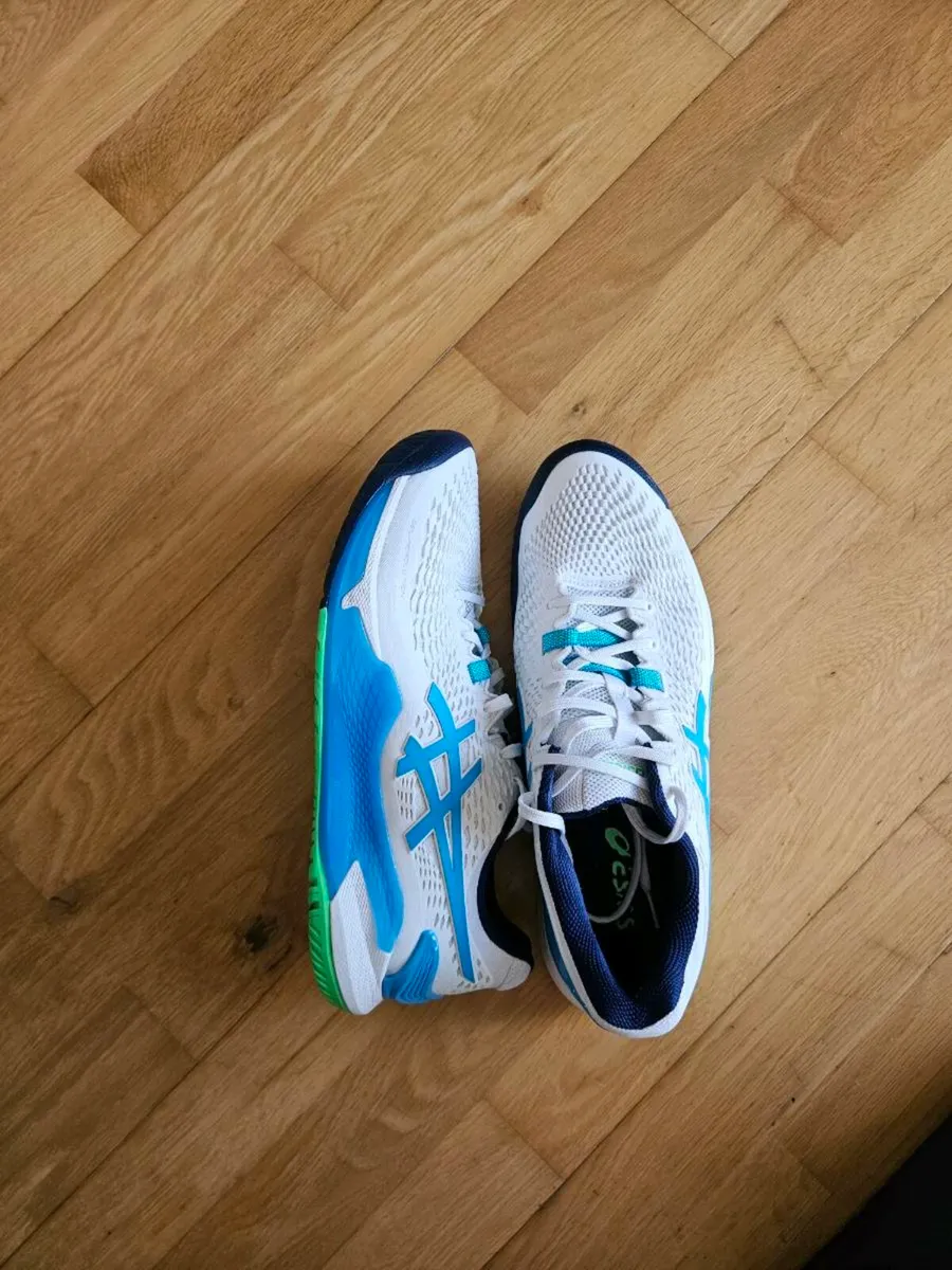 Asics tennis shoes - Image 1