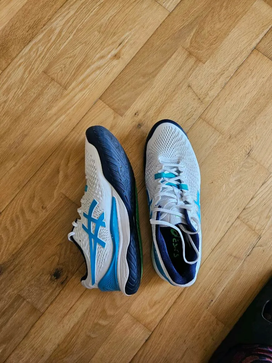 Asics tennis shoes - Image 3