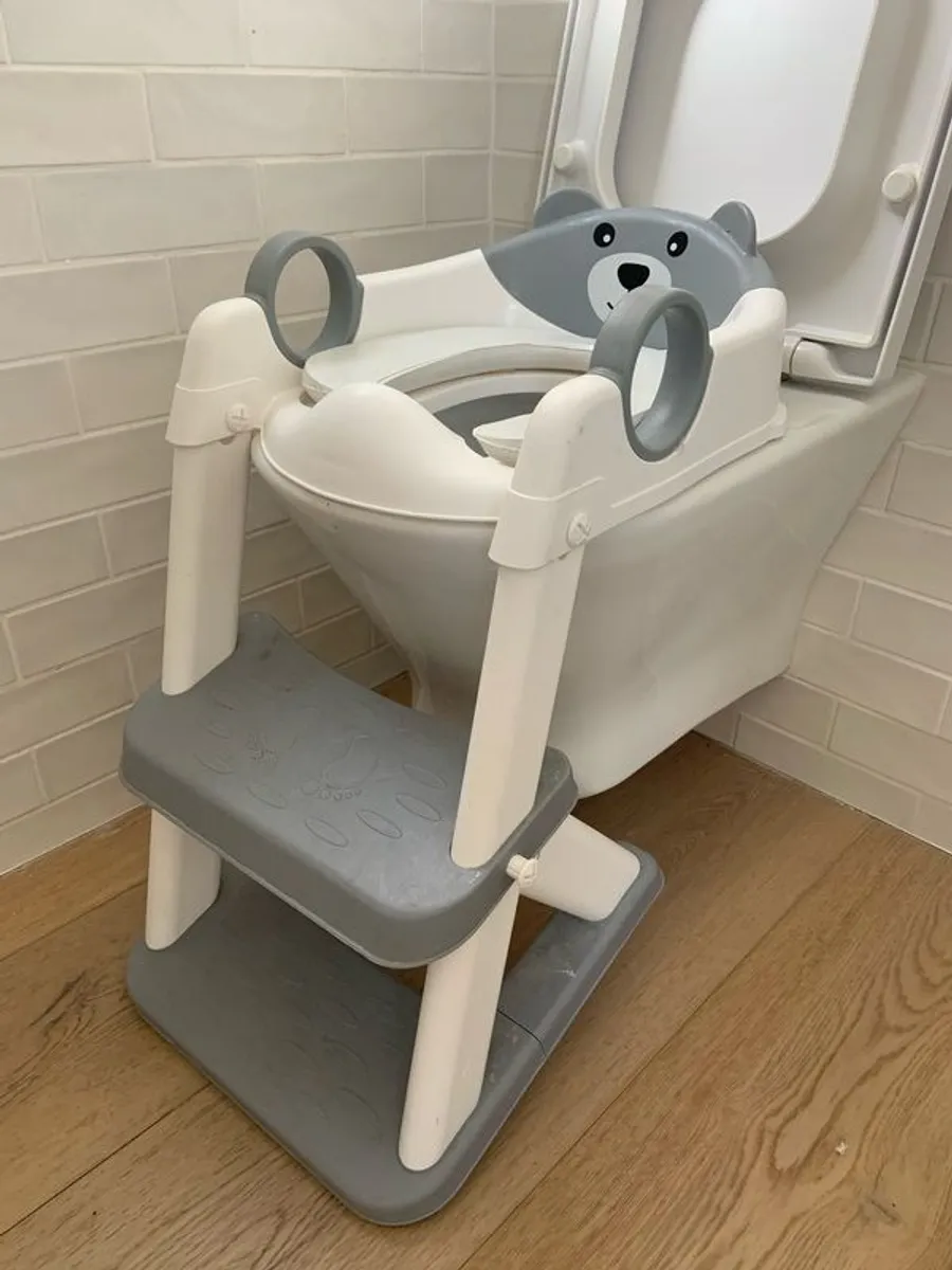 Toilet seat - Image 1