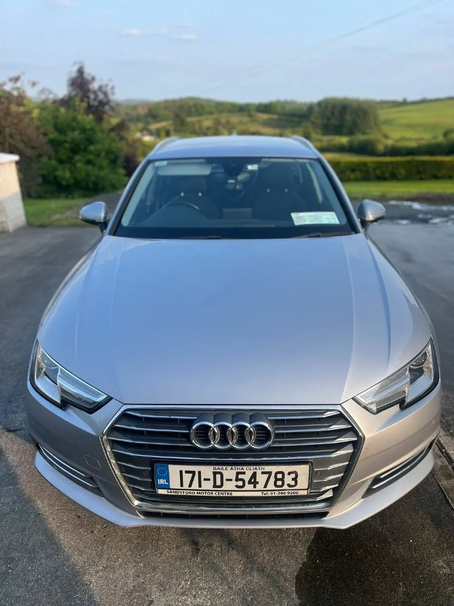 Audi A4 2017 - Image 2