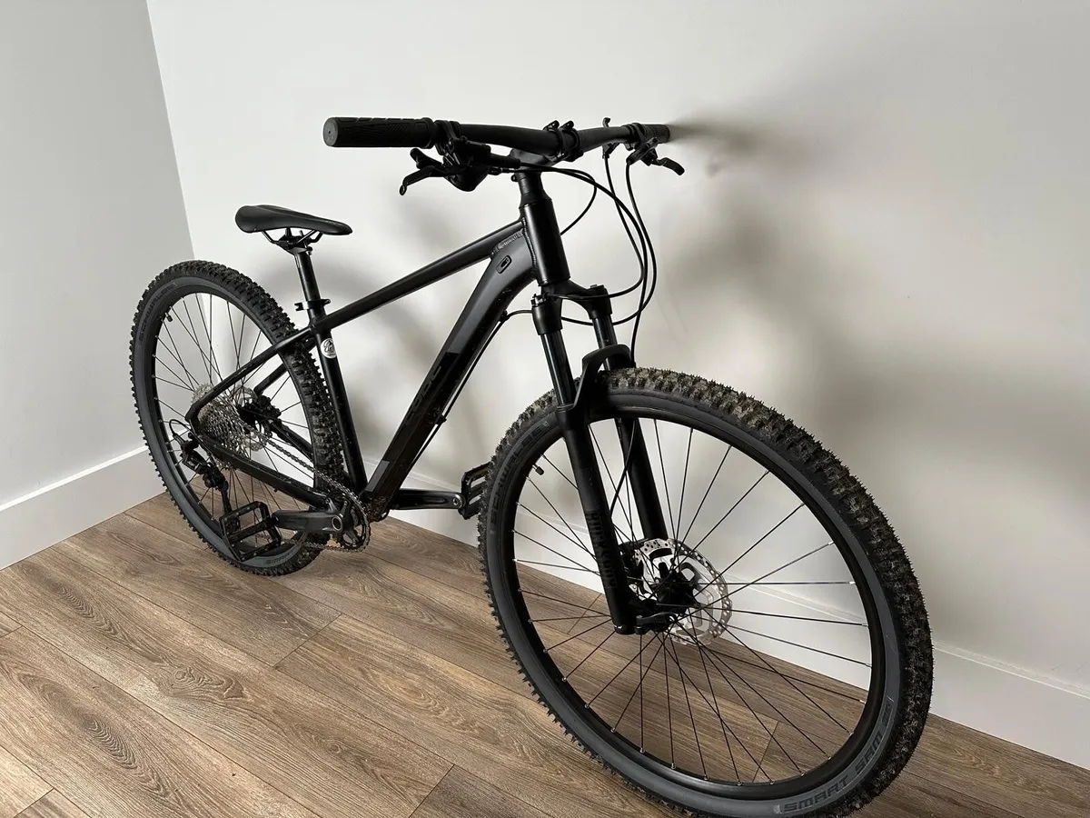 Black Cube Attention SL Mountain Bike - Image 4