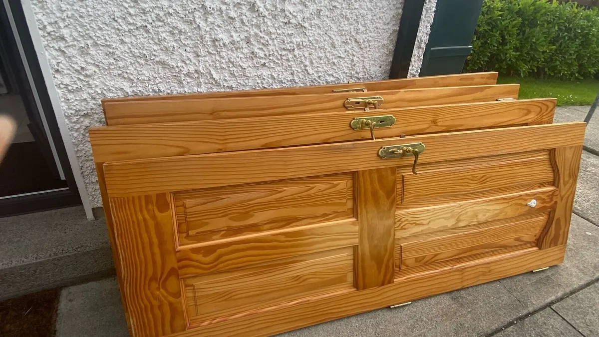 Solid Pine Internal Doors, Frames, Hinges & Handle