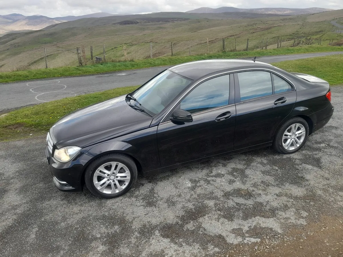 Mercedes-Benz C-Class 2014 - Image 2